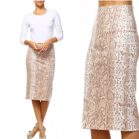 Anthro❣ Current Air Snake Print Pull on Skirt 🆕️⚘ - Picture 4 of 5